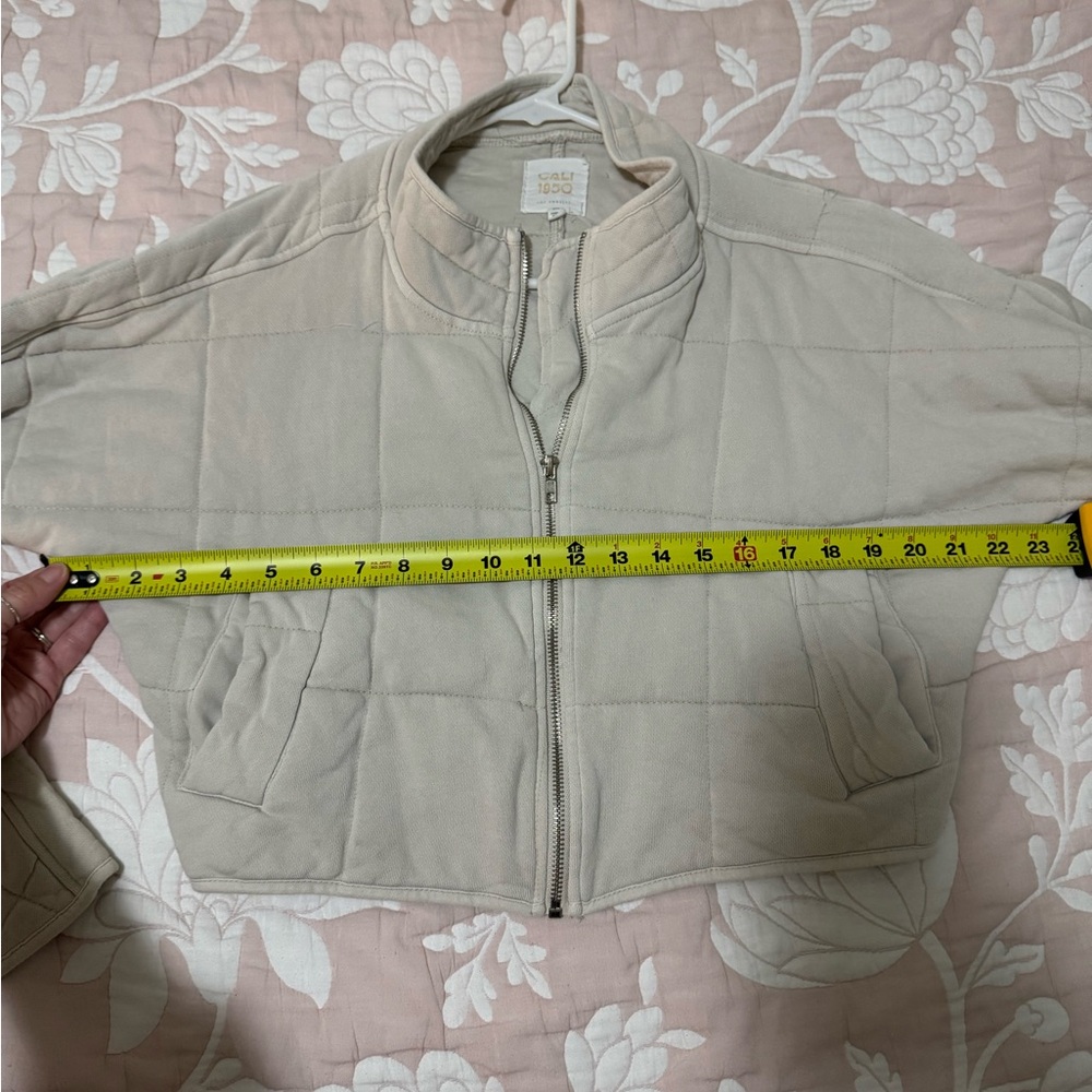 Cotton Beige Quilted Jacket - Picture 7 of 7